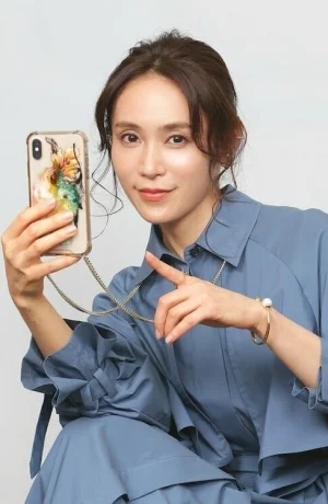 Дорама Дневник 38-летней разведённой женщины, которая попробовала приложение для знакомств онлайн